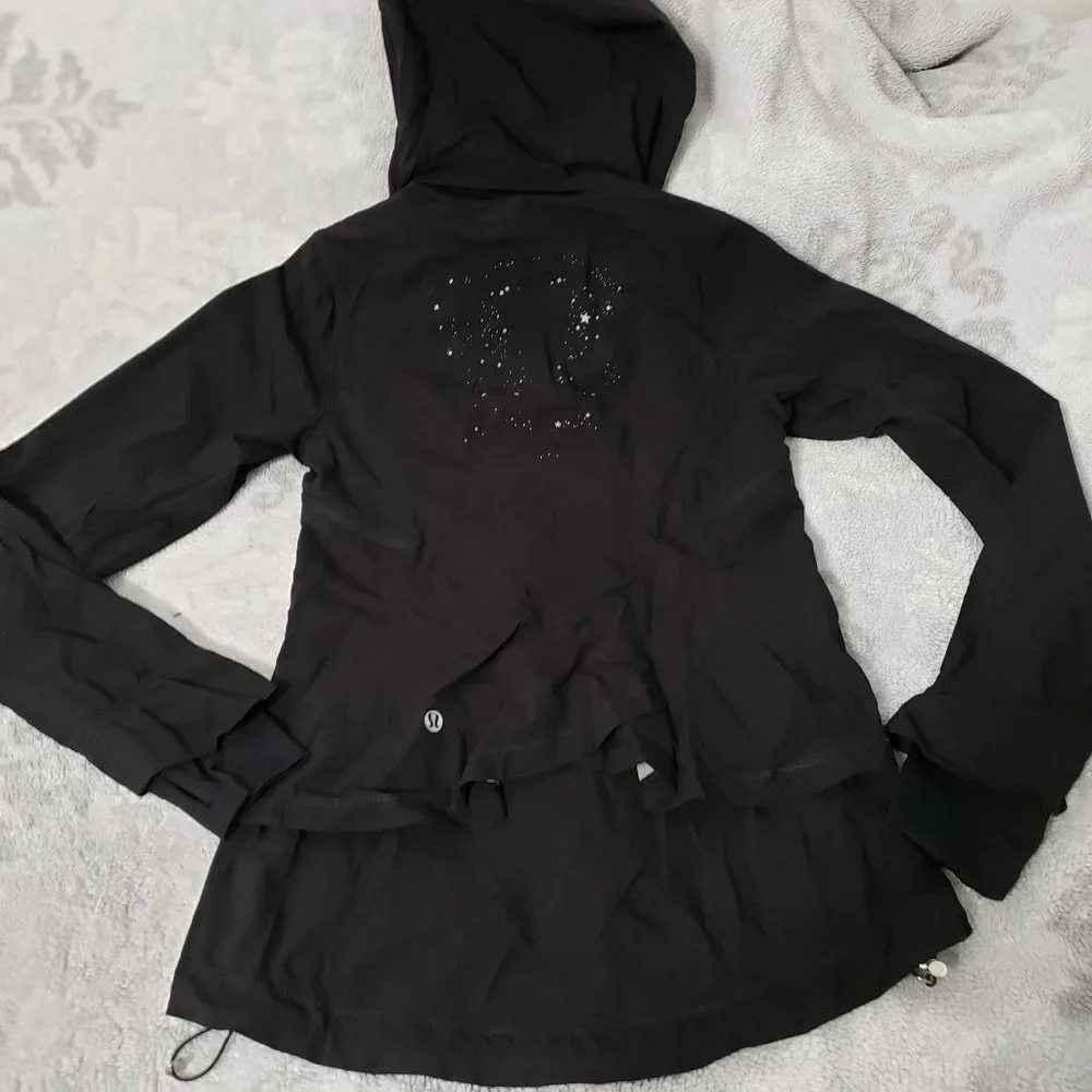 Lululemon Jacket - Picture 8 of 12